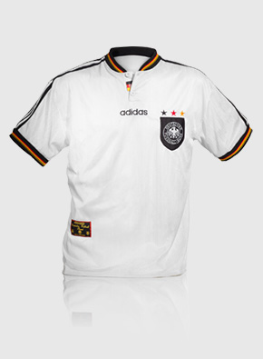 Fussballtrikot aus atmungsaktivenChemiefasern