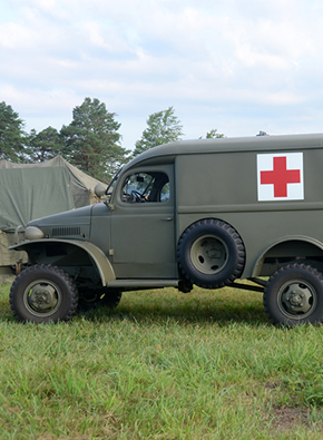 Krankenwagen 1944 - Militär