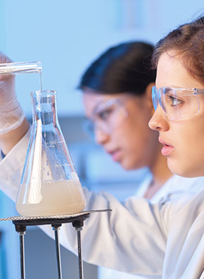 Jugendliche - Chemie Studium & Ausbildung