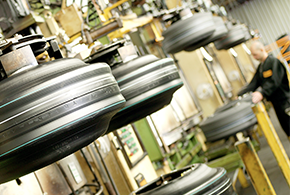 Reifen in der Produktion - neue Materialien in der