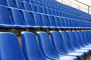 Stadionsitze aus Kunststoff