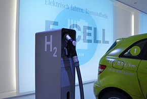 Nachhaltige Mobilität: Wasserstoff-Zapfsäule